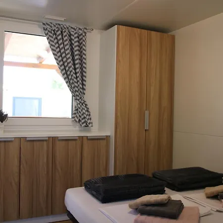 Campsite Mobile Laurus