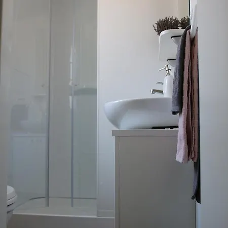 Mobile Laurus Campsite