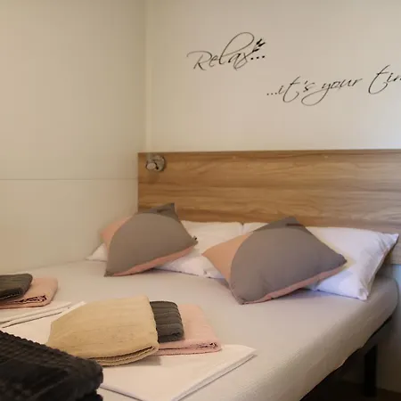 Mobile Laurus Campsite