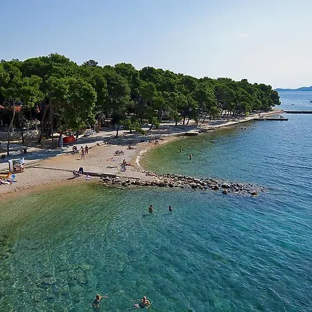 Mobile Laurus Biograd Na Moru